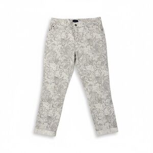 NYDJ Size 6 Ankle Jeans | Stretch Mid-Rise | Slimming Paisley Print